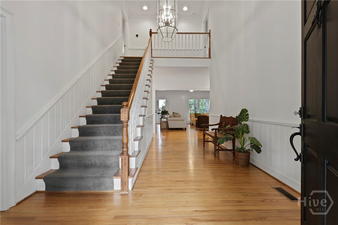 2 Upland Lane