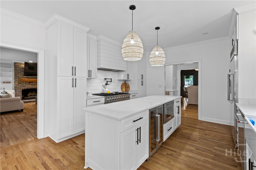 2 Upland Lane
