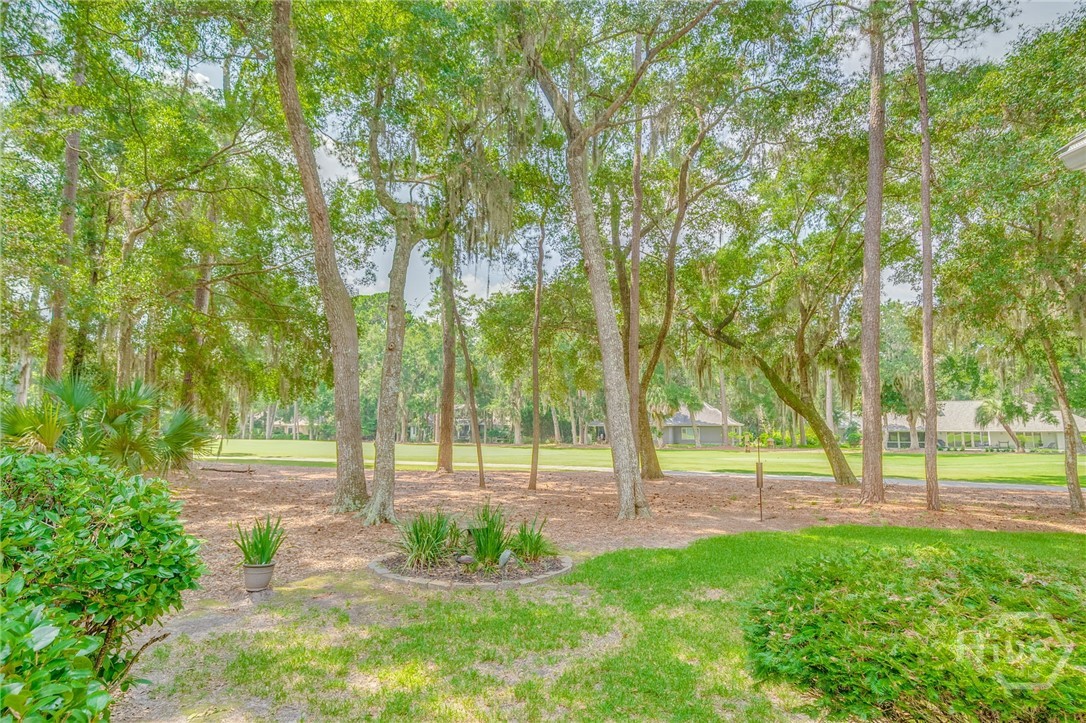 6 Heartwood Court