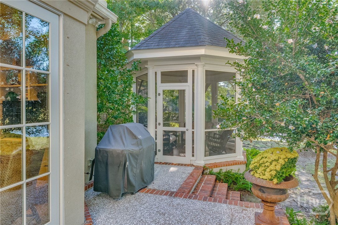 6 Oak Shadow Court