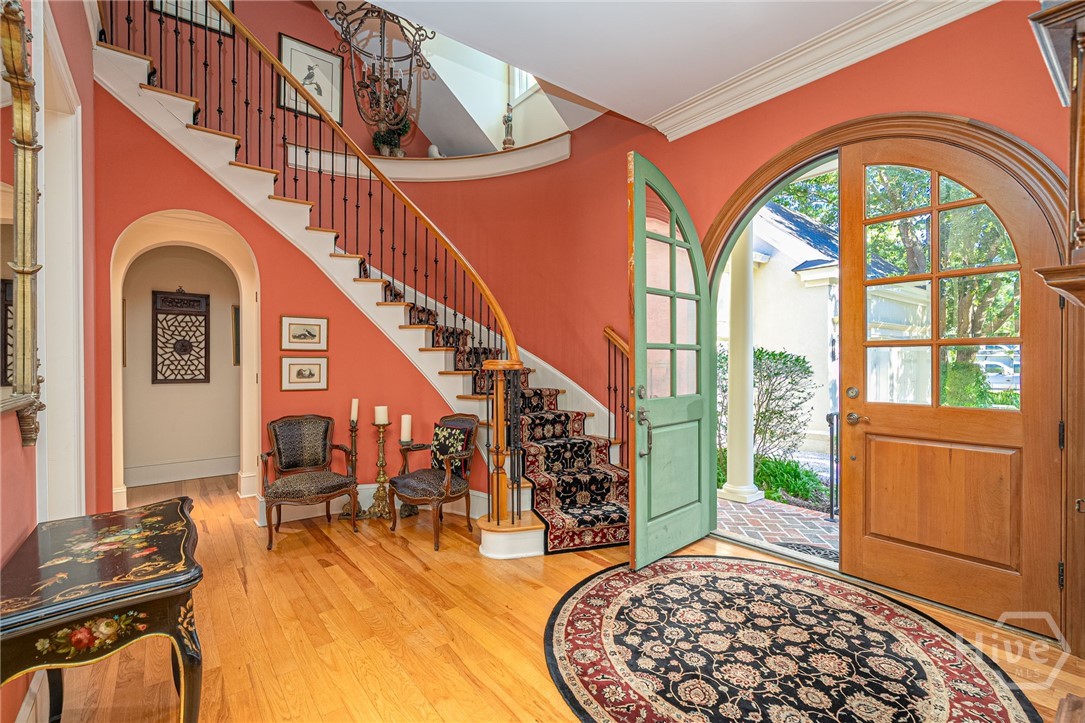 6 Oak Shadow Court