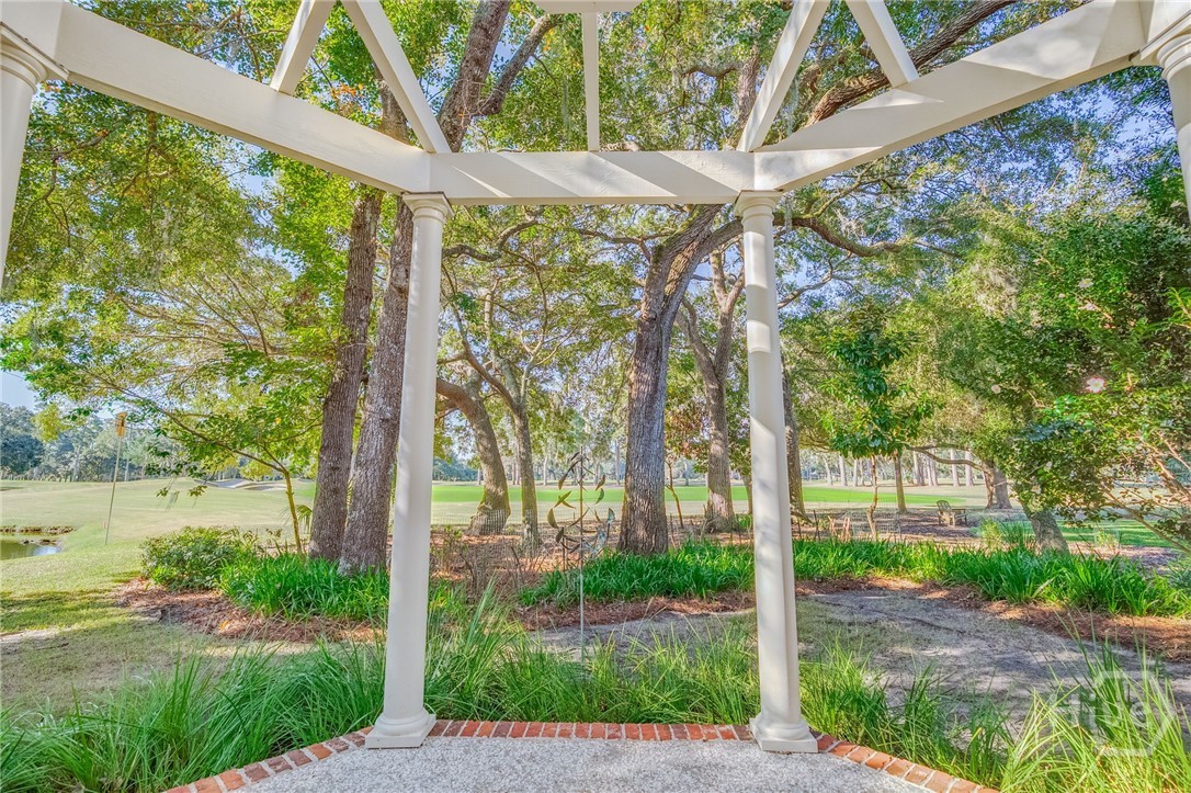 6 Oak Shadow Court