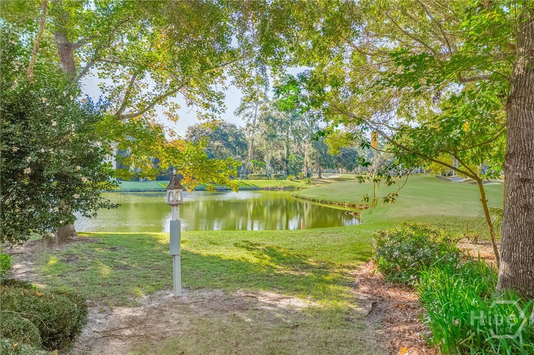 6 Oak Shadow Court
