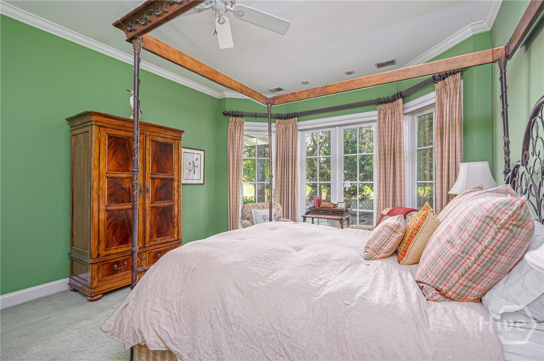 6 Oak Shadow Court