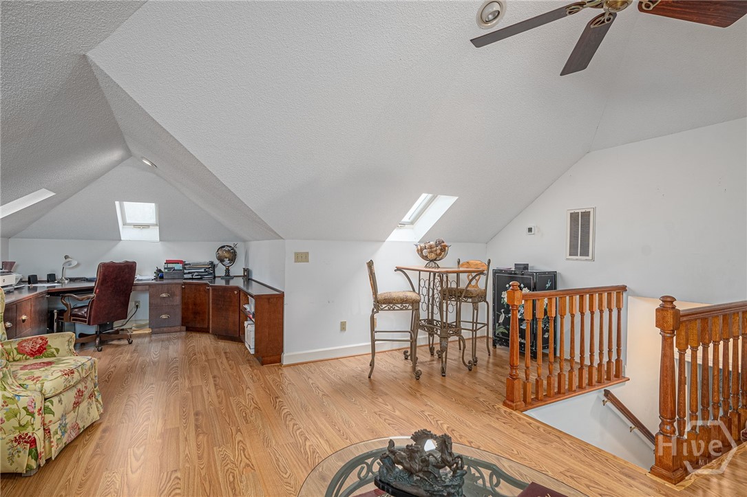 1 Starbridge Court