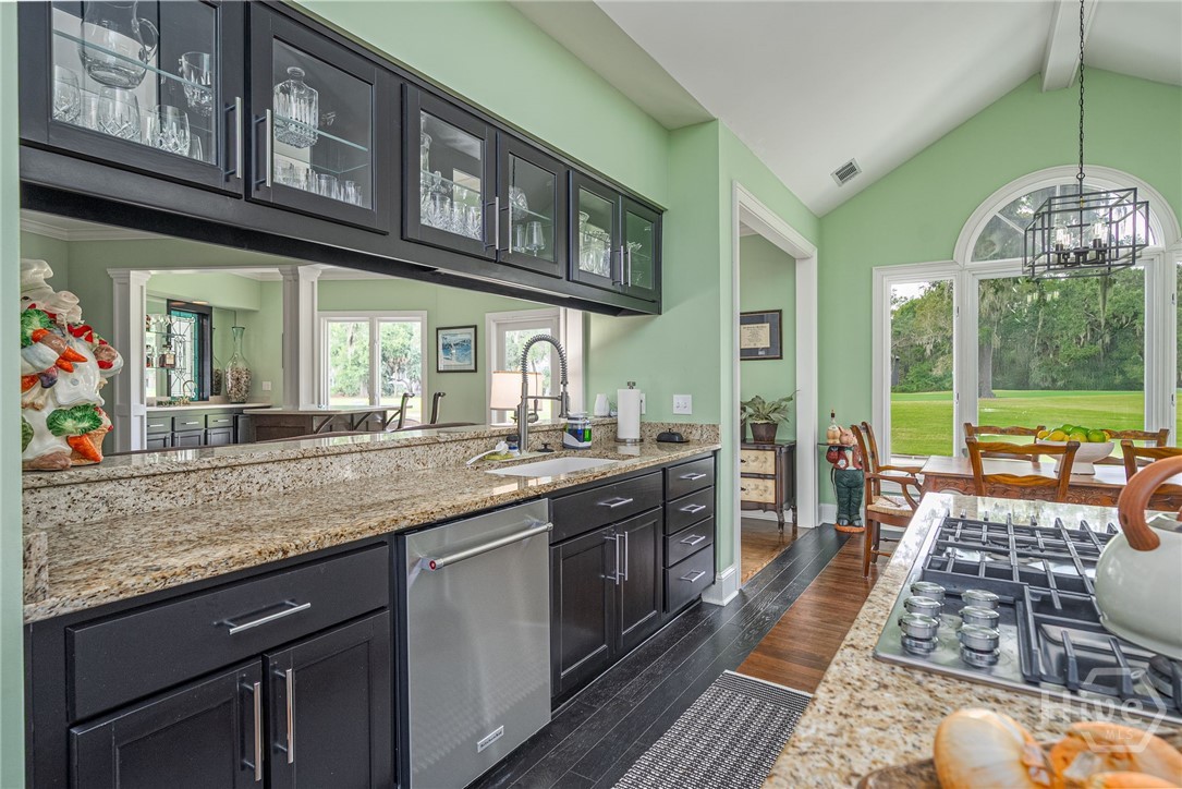 1 Starbridge Court
