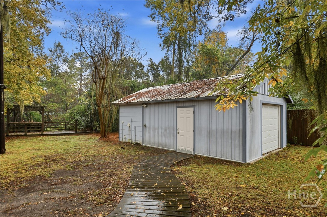 6 Lansing Avenue