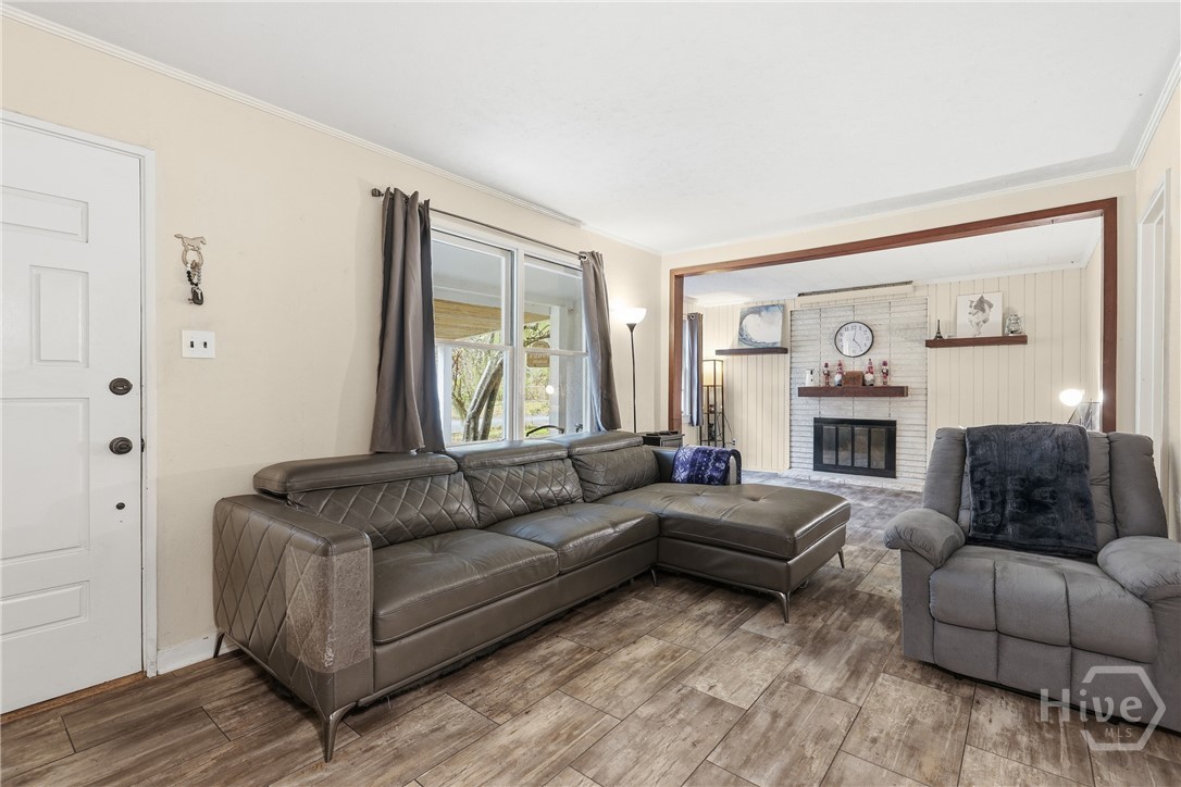 6 Lansing Avenue