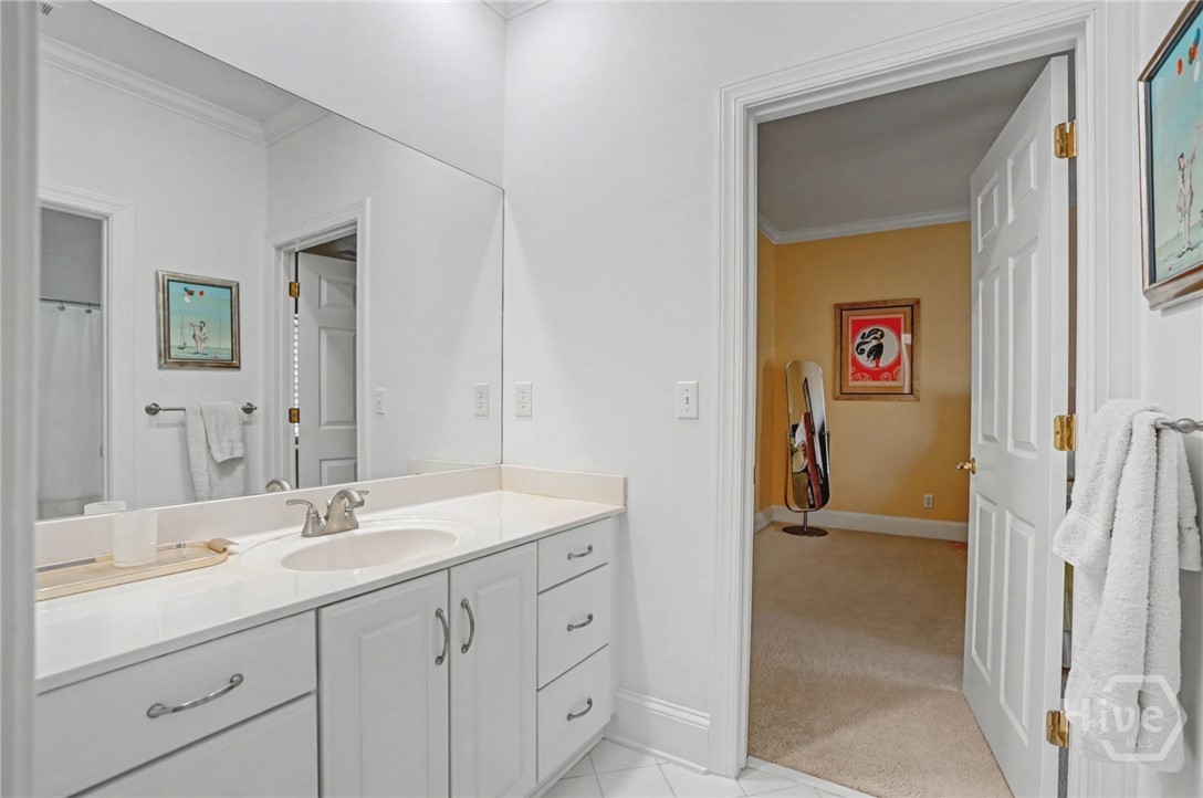 6 Oak Glade Court