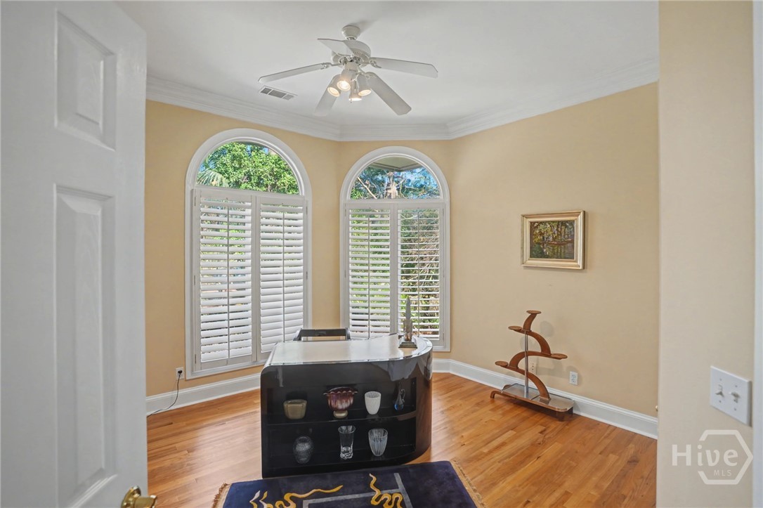 6 Oak Glade Court