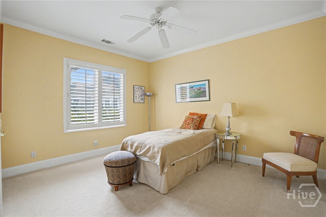6 Oak Glade Court