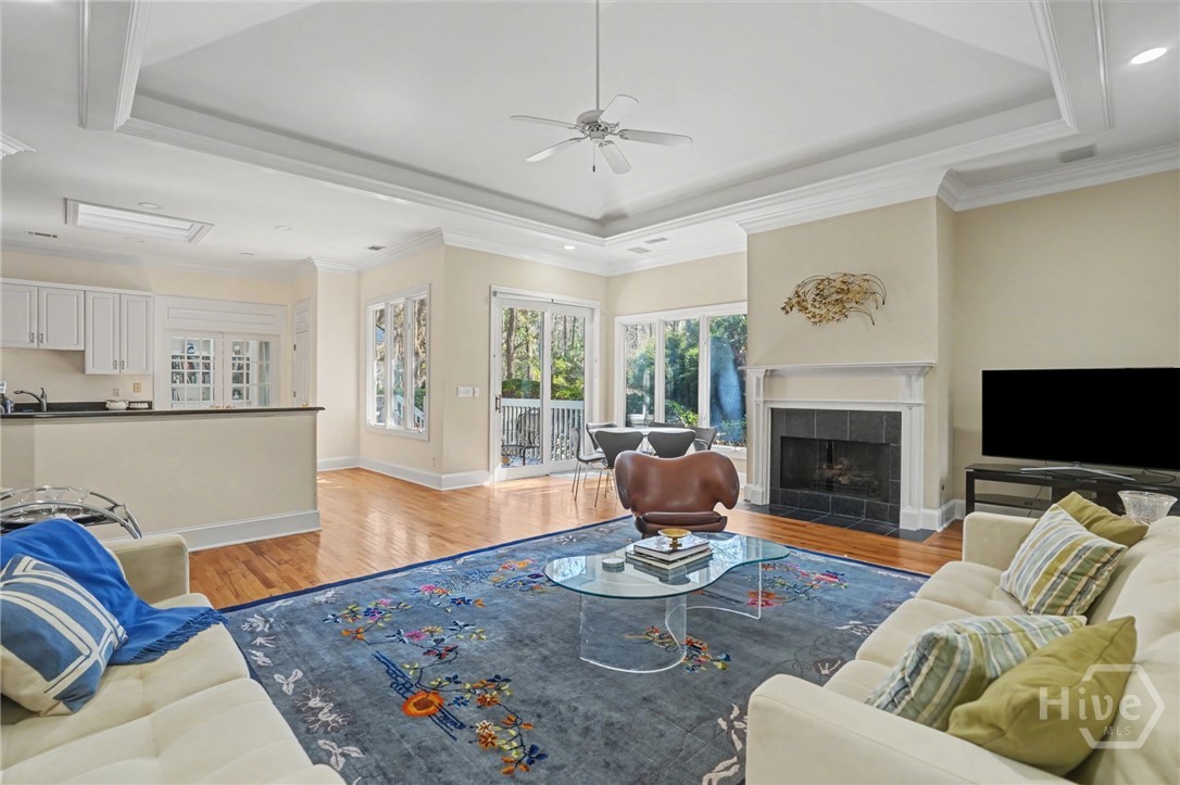 6 Oak Glade Court