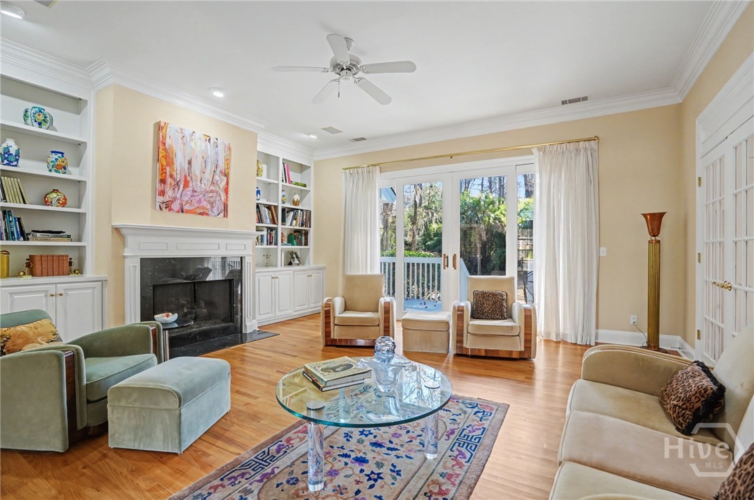 6 Oak Glade Court