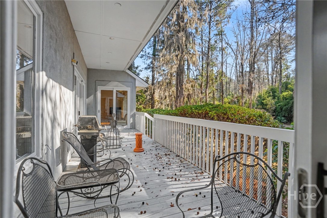 6 Oak Glade Court
