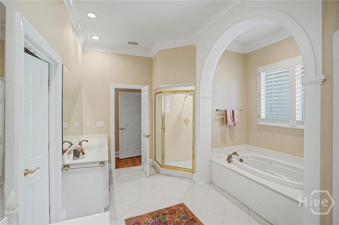 6 Oak Glade Court