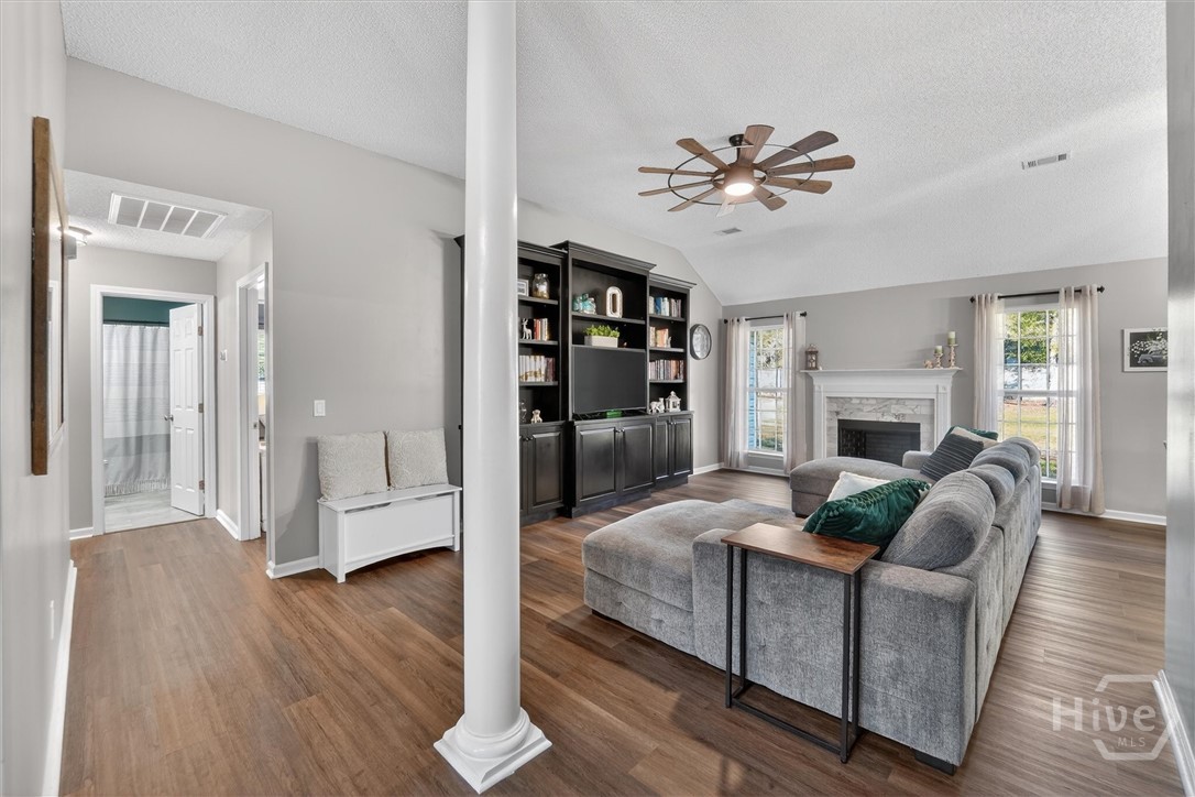 109 Fairhaven Court