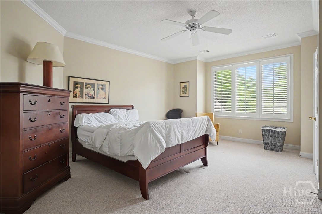 7 Oak Glade Court