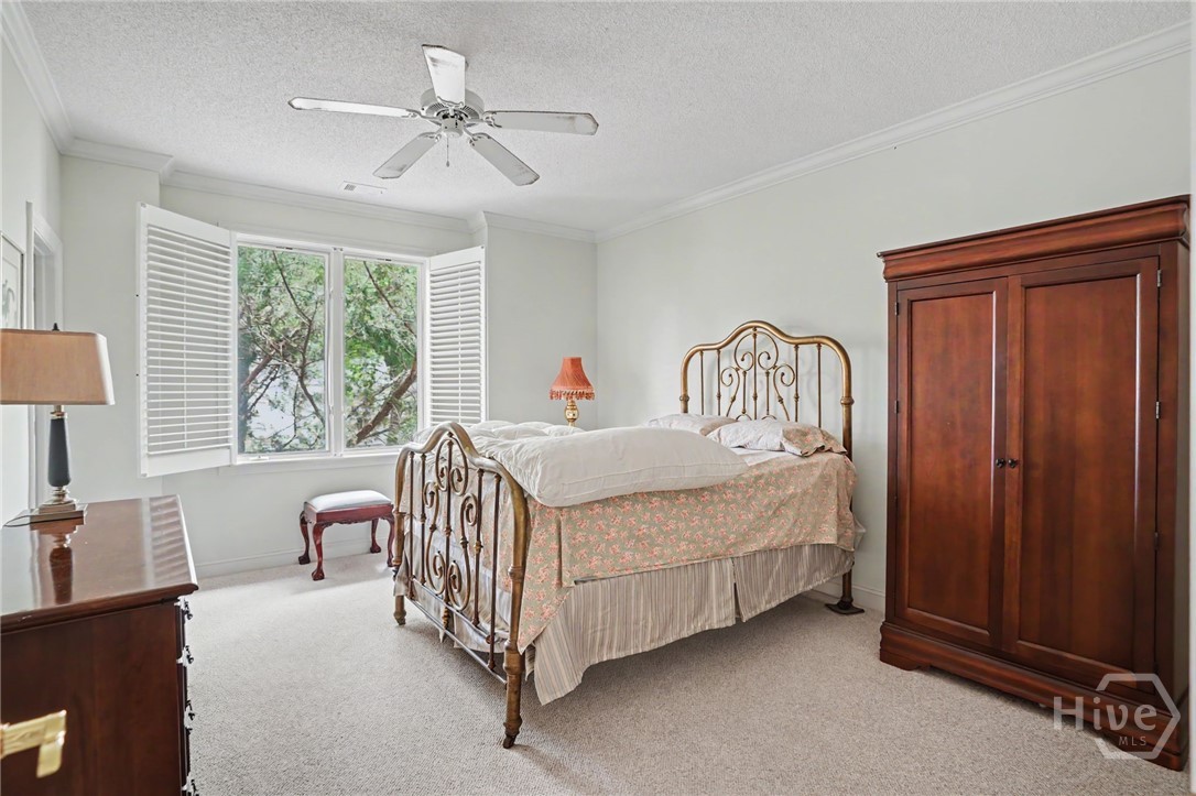 7 Oak Glade Court