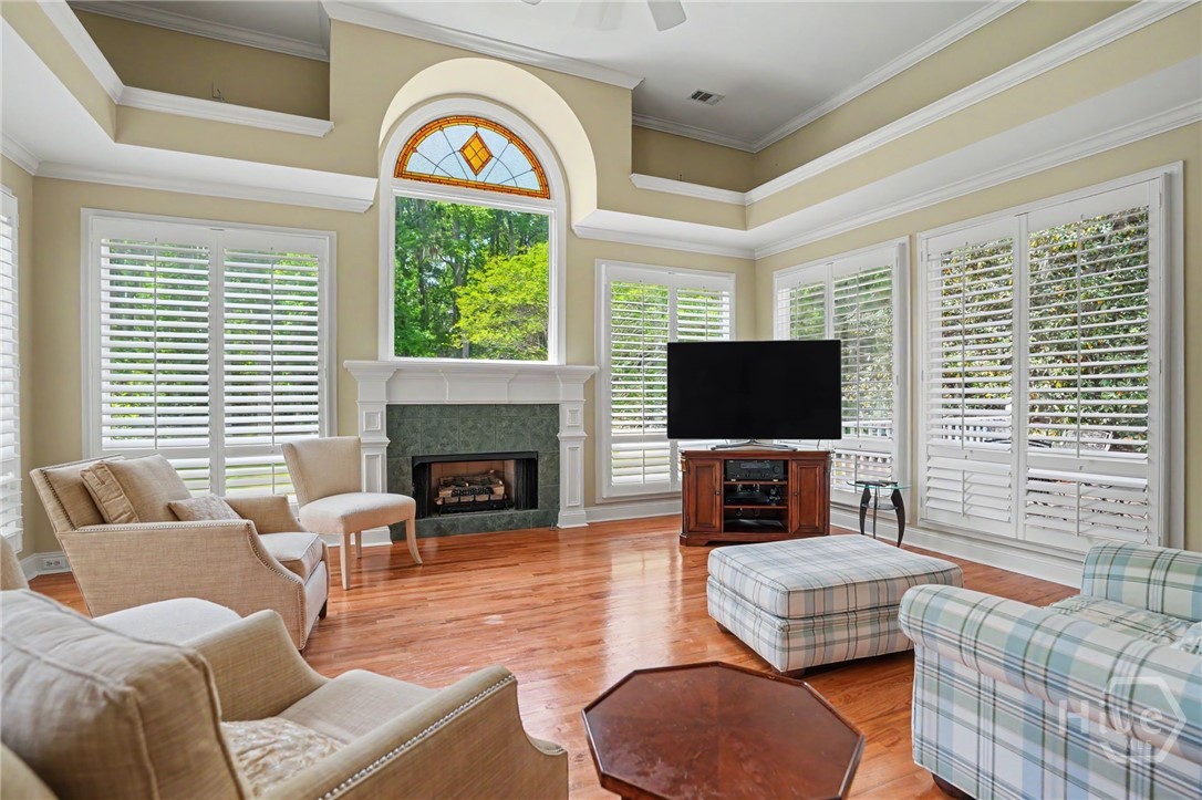 7 Oak Glade Court