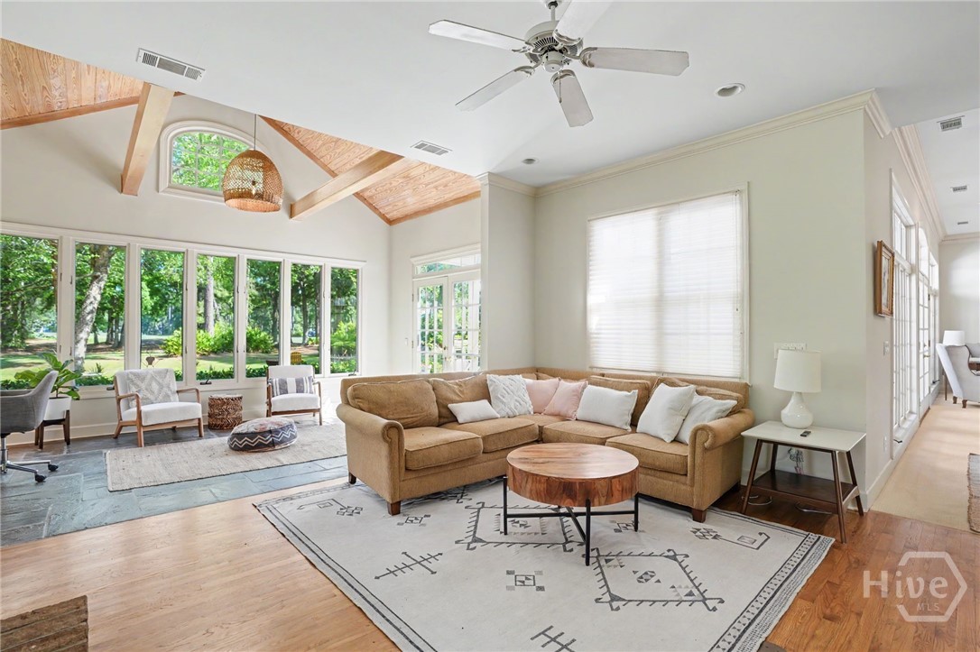 14 Bluff Oak Retreat