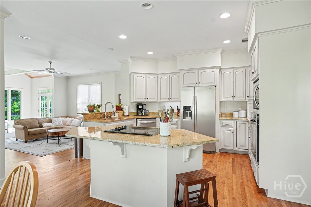 14 Bluff Oak Retreat