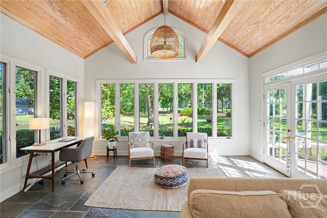 14 Bluff Oak Retreat