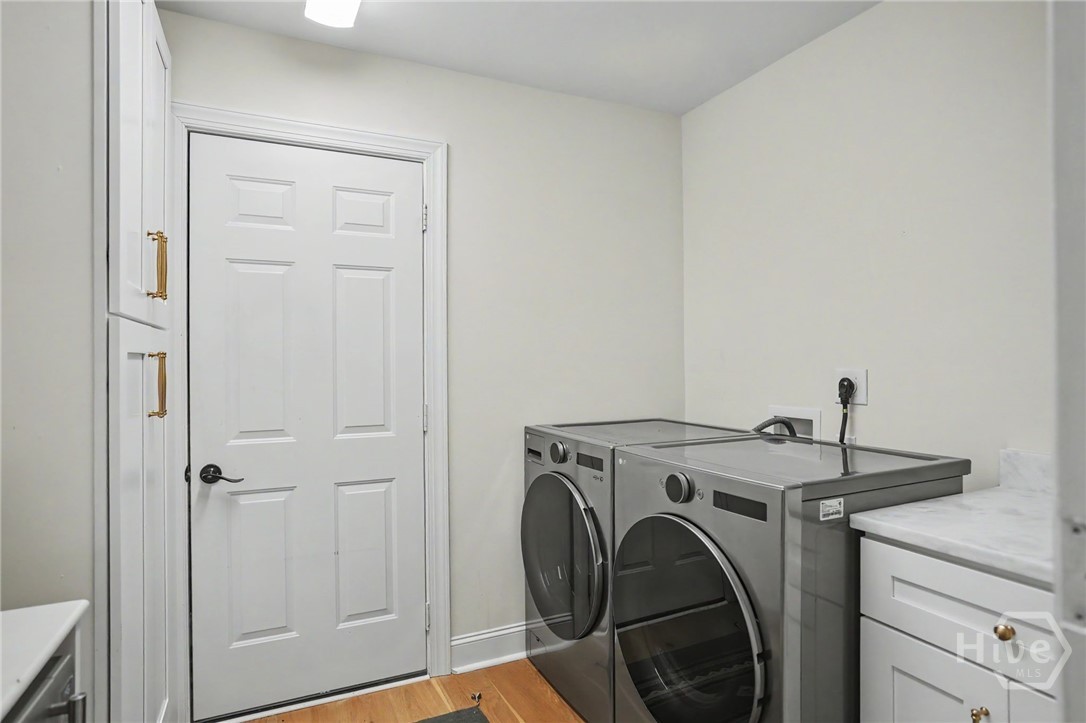 2 Blount Lane