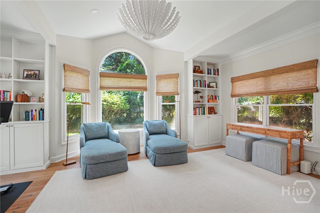 2 Blount Lane