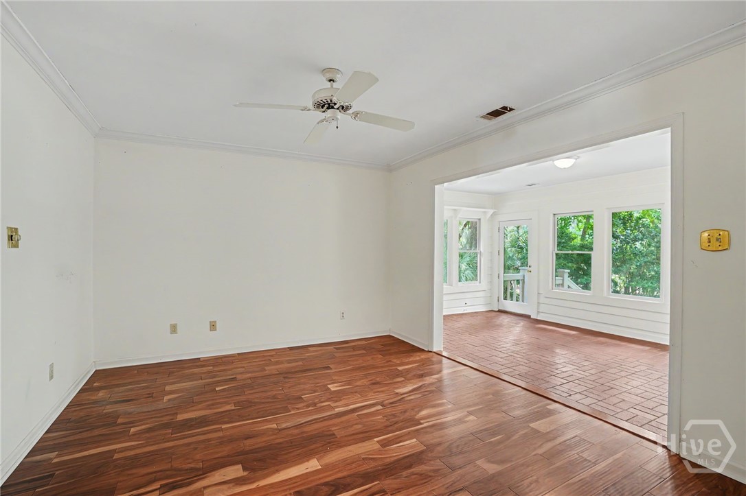 8 Franklin Creek Road N