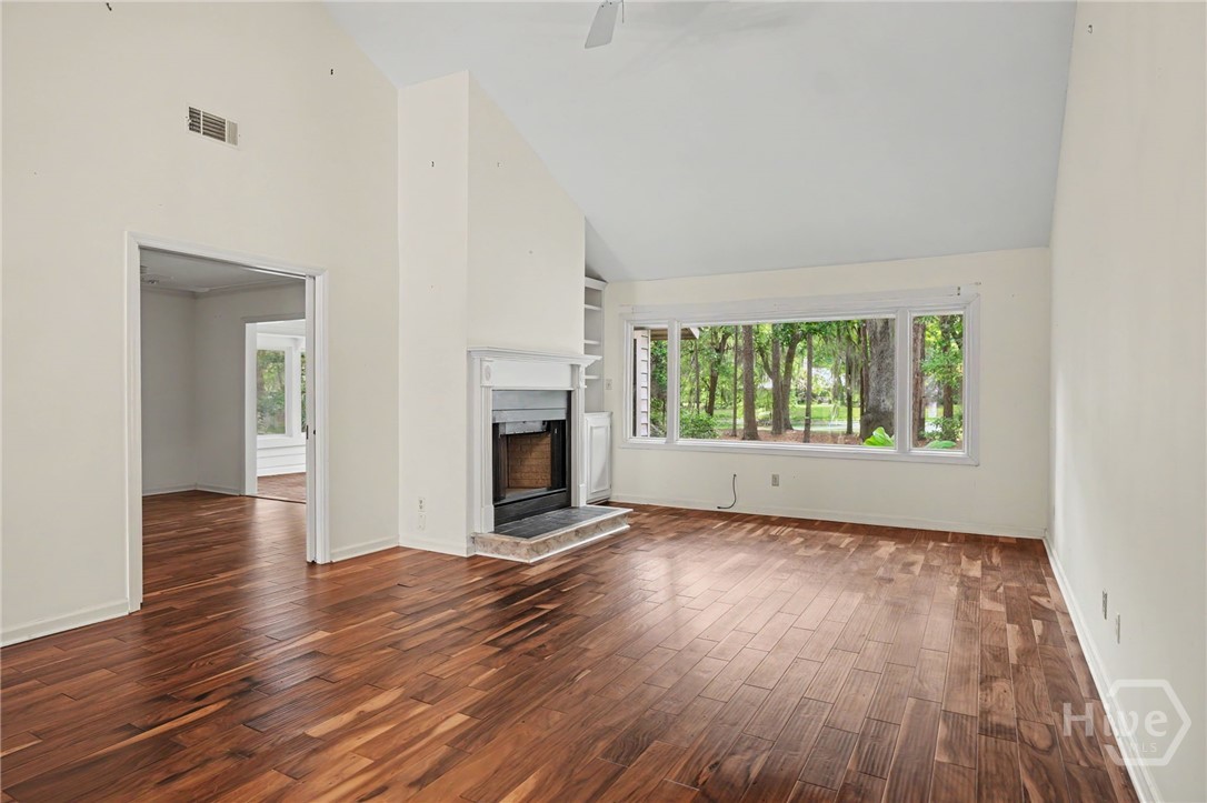 8 Franklin Creek Road N