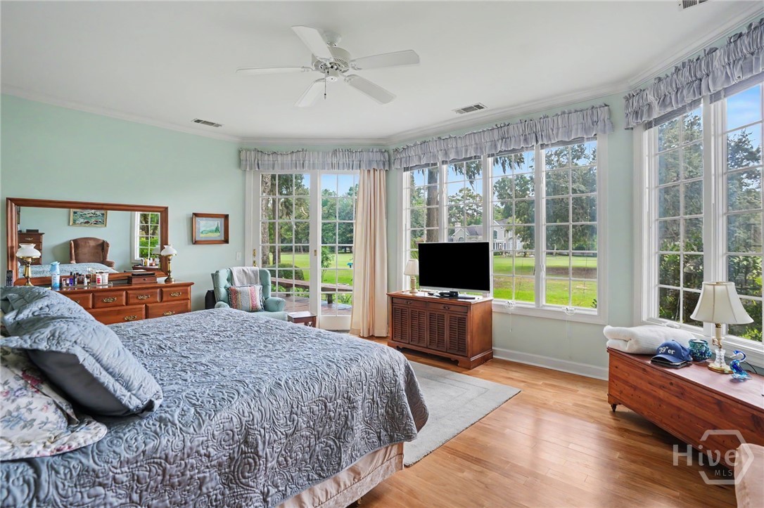 5 Lakewood Retreat