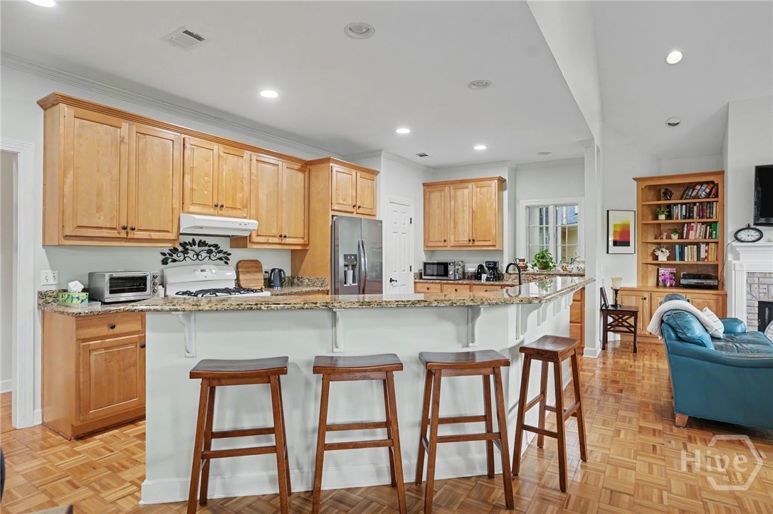 5 Lakewood Retreat