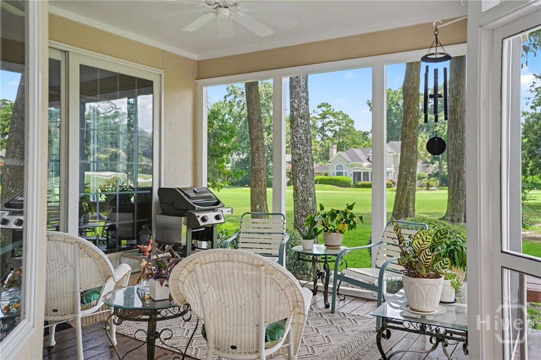 5 Lakewood Retreat