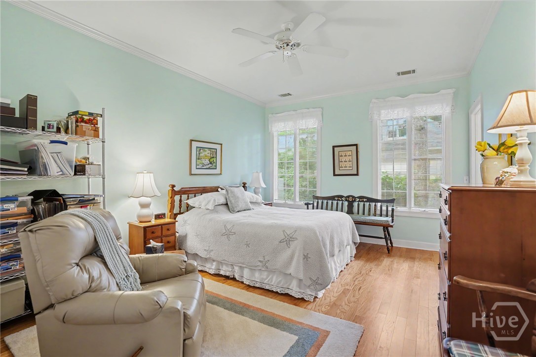 5 Lakewood Retreat