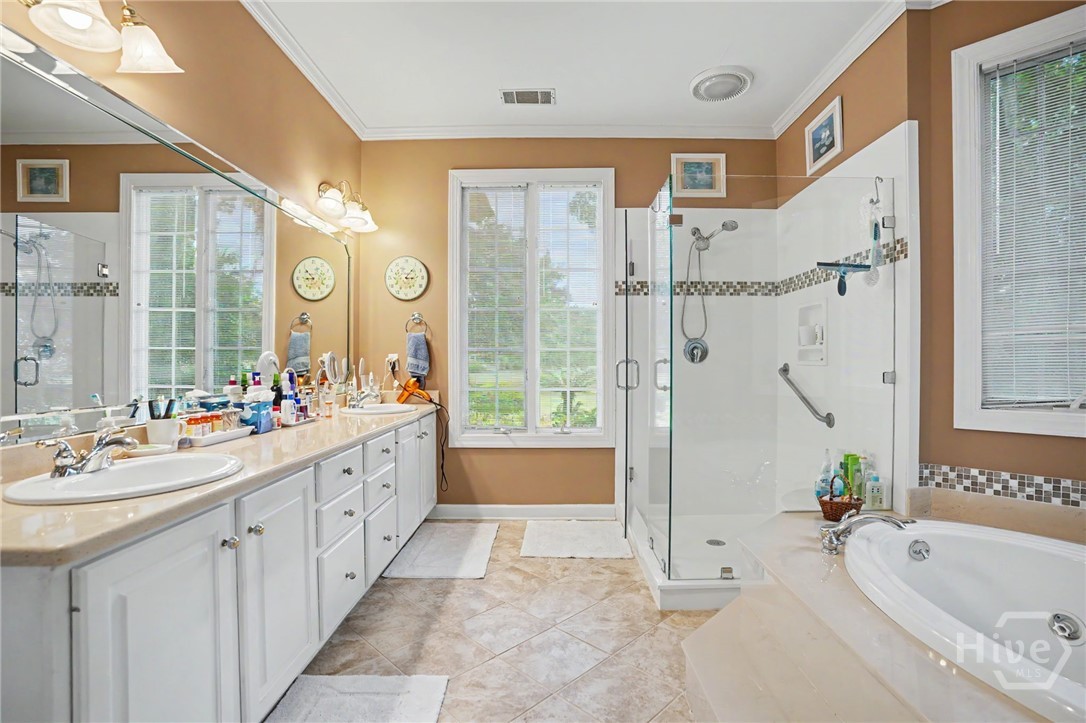 5 Lakewood Retreat