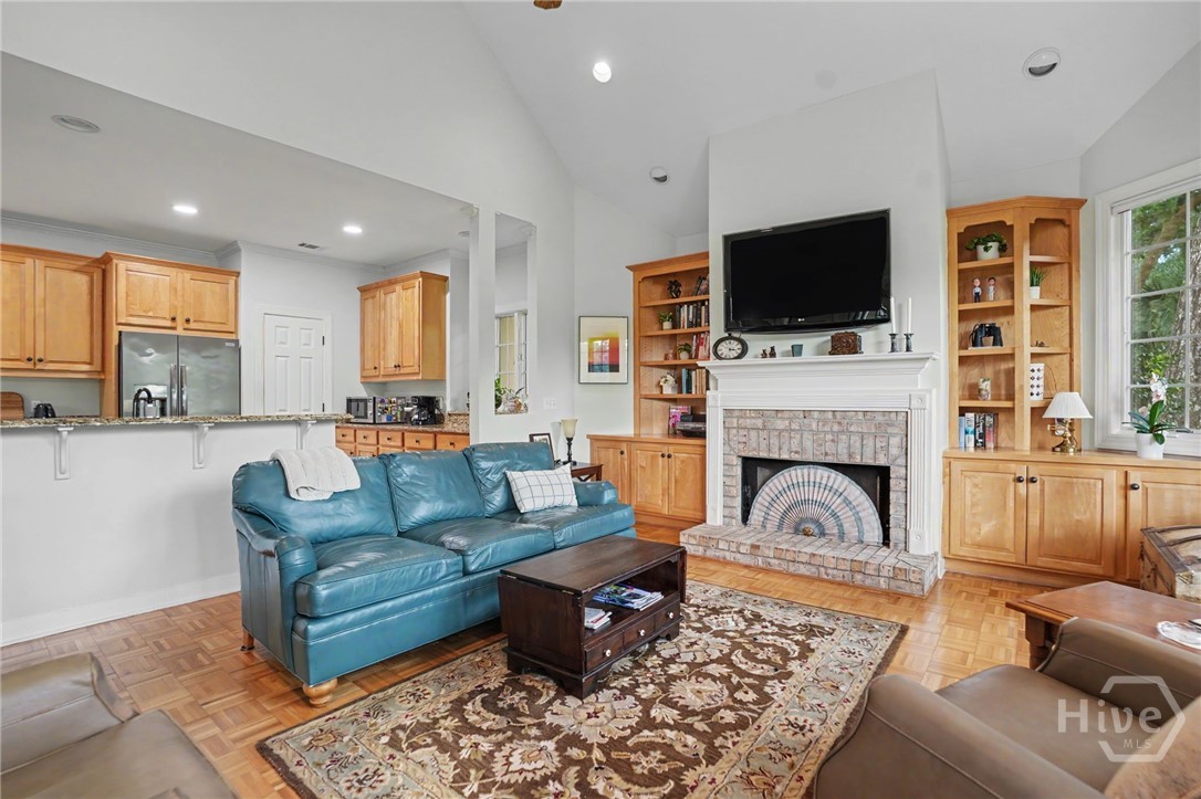 5 Lakewood Retreat