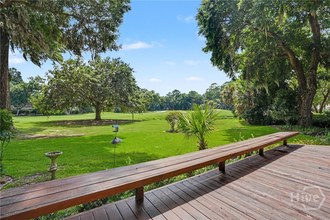 5 Lakewood Retreat