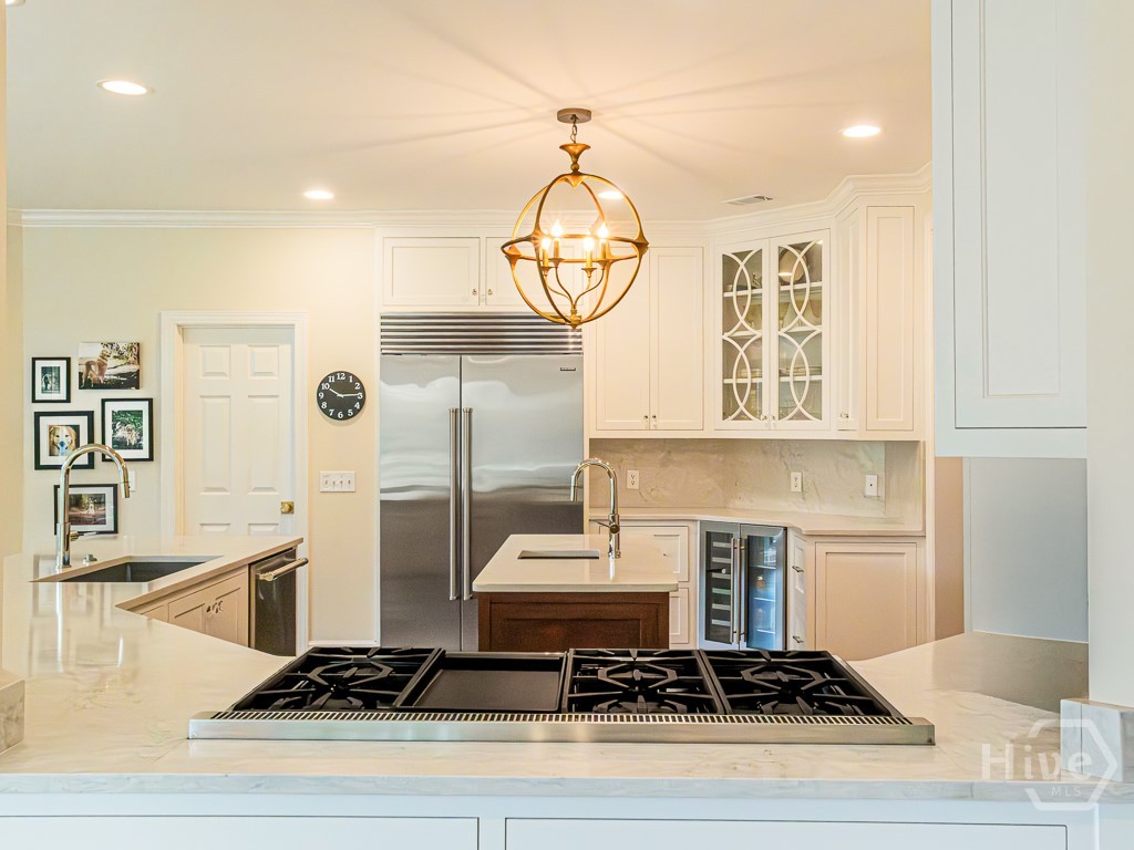 6 Huntingwood Retreat