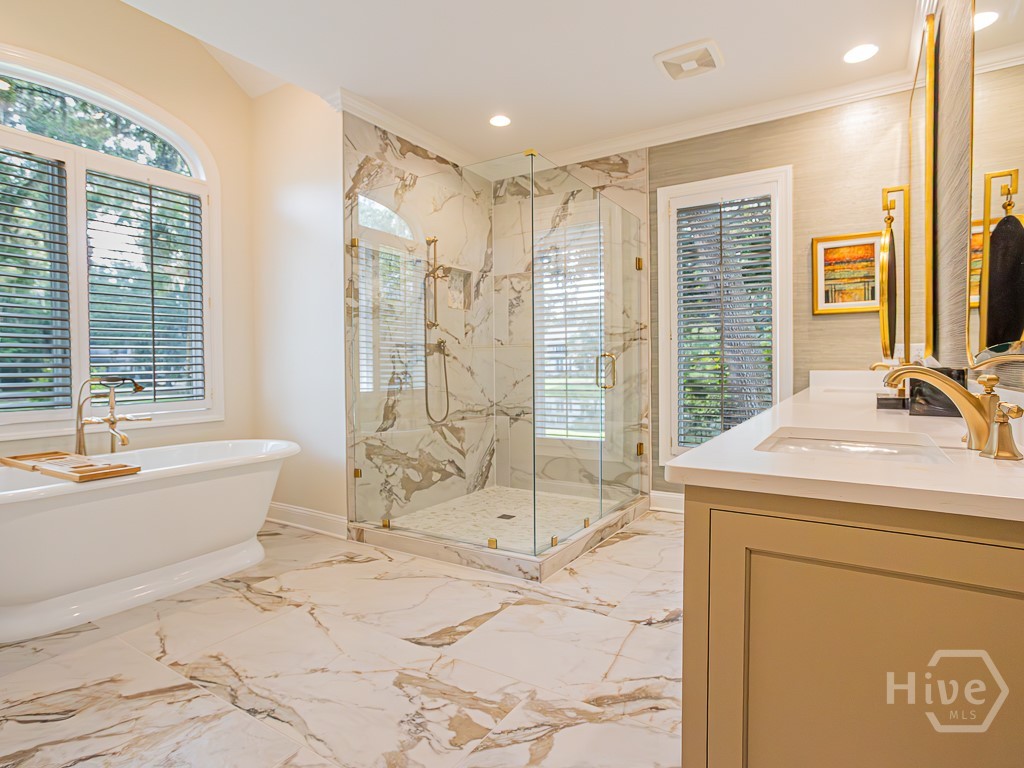 6 Huntingwood Retreat