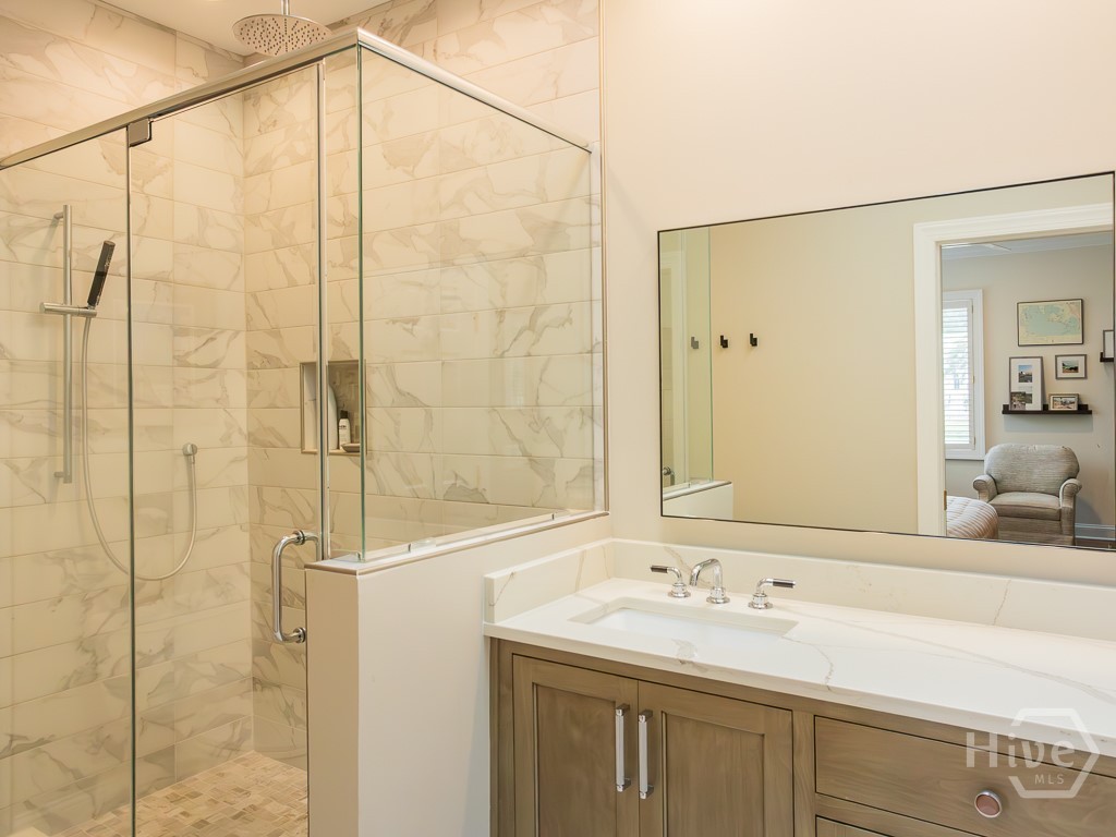 6 Huntingwood Retreat