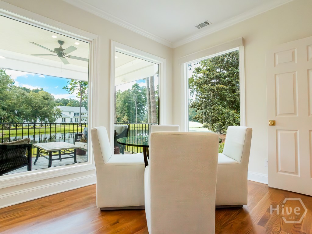 6 Huntingwood Retreat