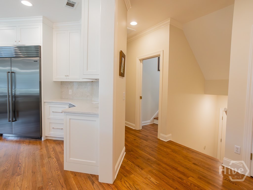 6 Huntingwood Retreat