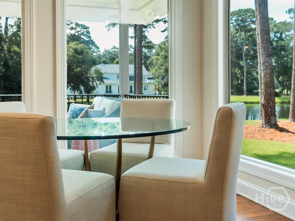 6 Huntingwood Retreat