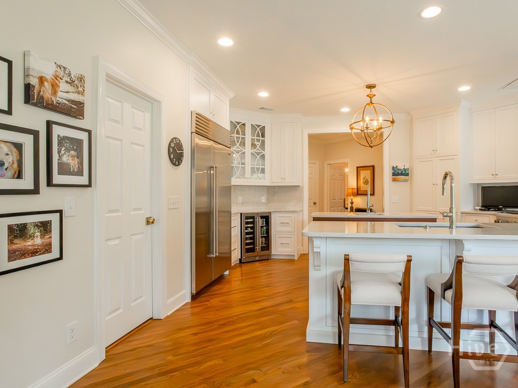 6 Huntingwood Retreat