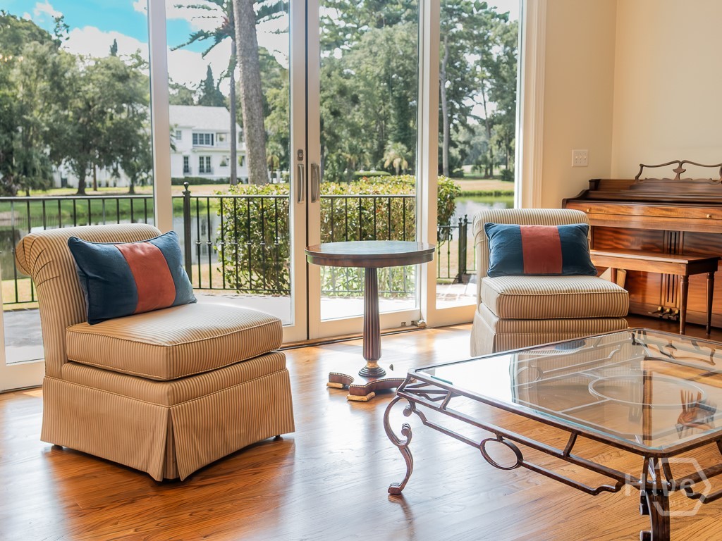6 Huntingwood Retreat