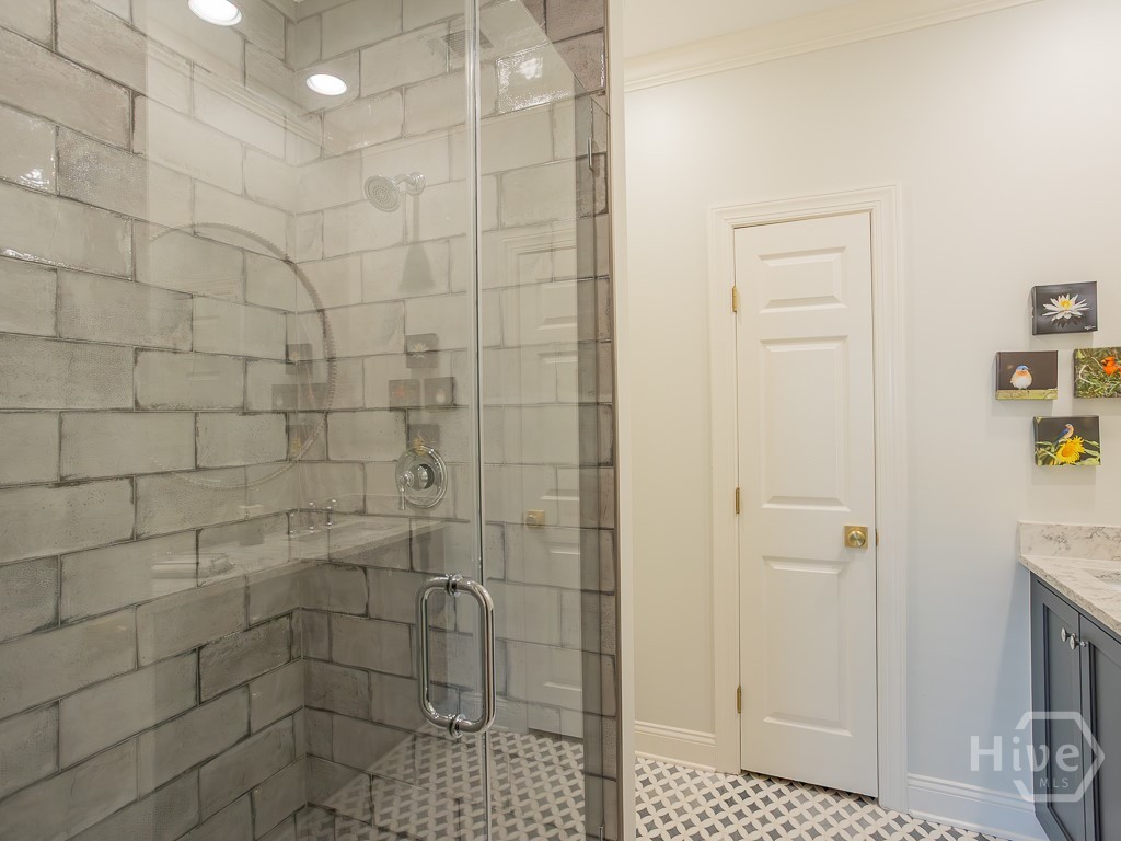 6 Huntingwood Retreat
