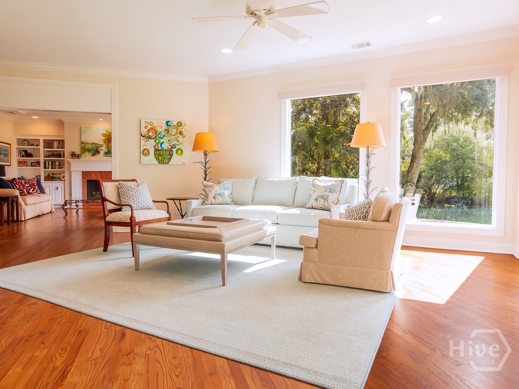 6 Huntingwood Retreat