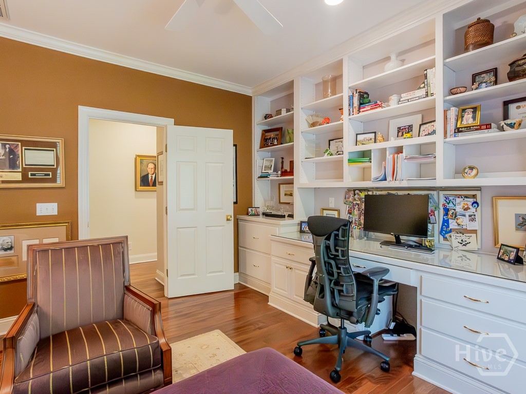 6 Huntingwood Retreat