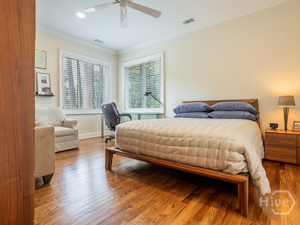 6 Huntingwood Retreat