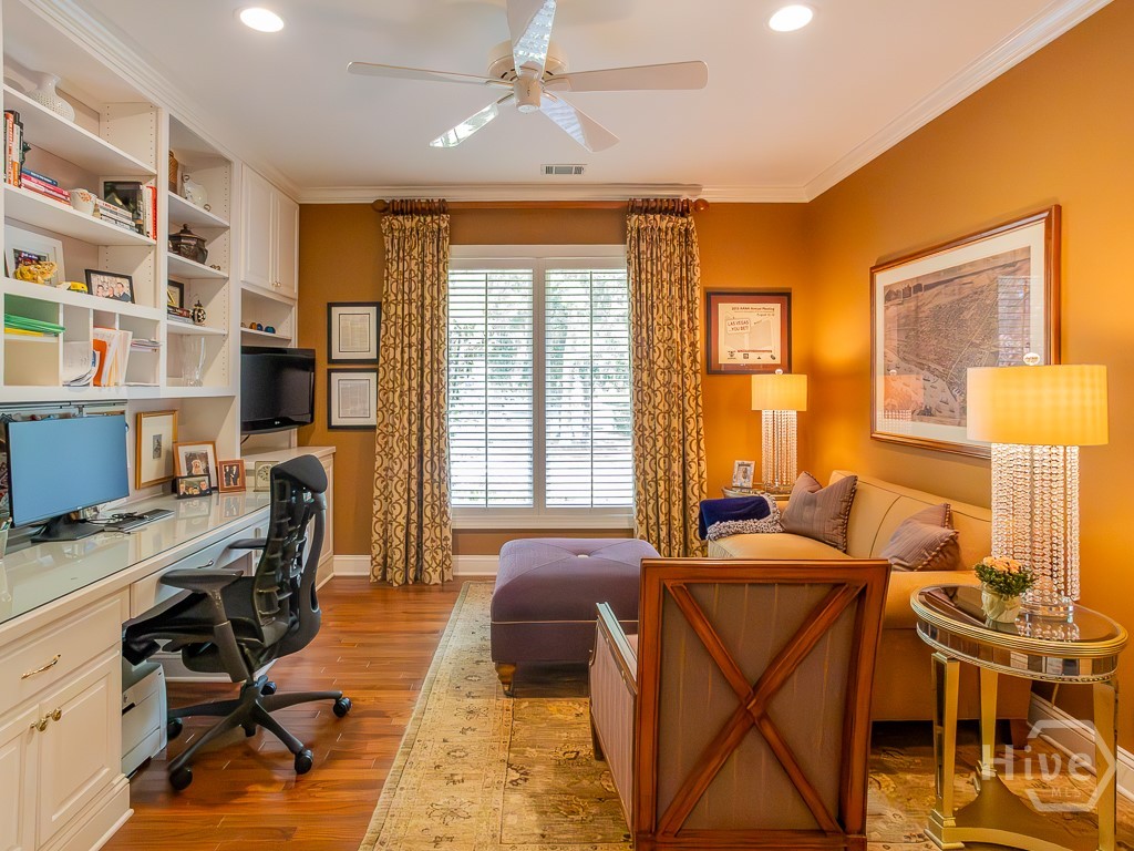 6 Huntingwood Retreat